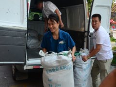 高溫下，愛(ài)心涌現(xiàn)