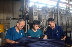 特整丙班氣流機組：三人七個機臺，班產(chǎn)三萬五